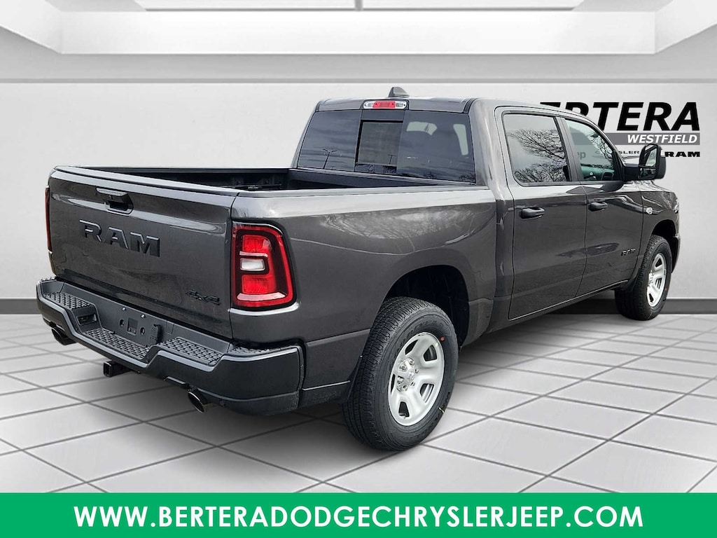 New 2026 Ram 1500 TRADESMAN CREW CAB 4X4 5'7 BOX Pickup