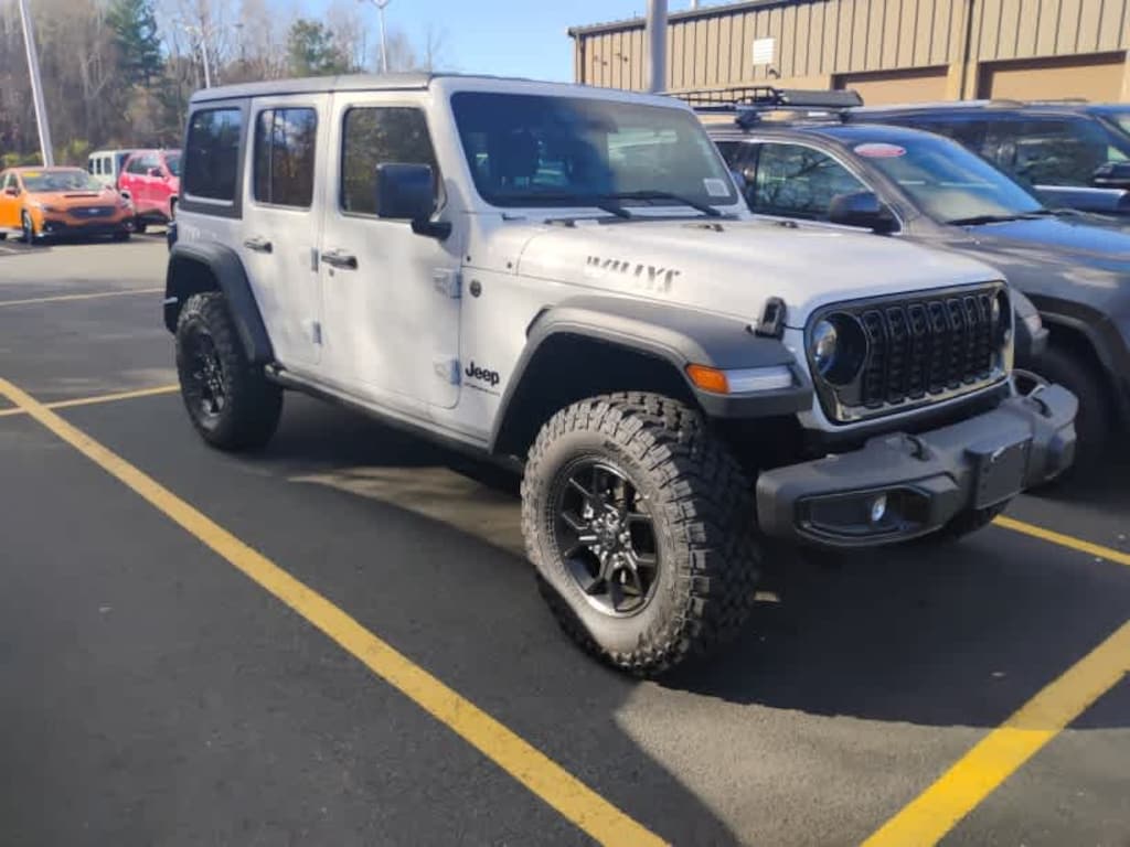 New 2025 Jeep Wrangler 4-DOOR WILLYS Sport Utility