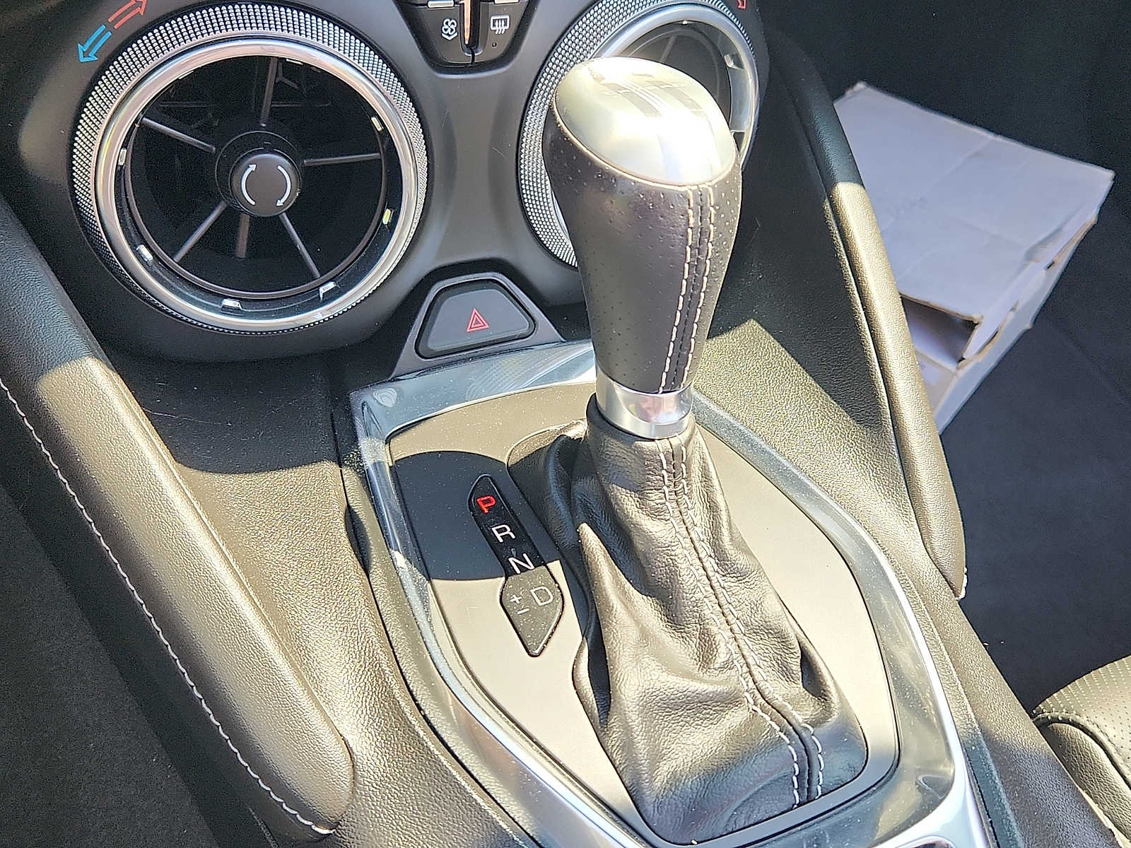 2024 Chevrolet Camaro 3LT - Photo 14