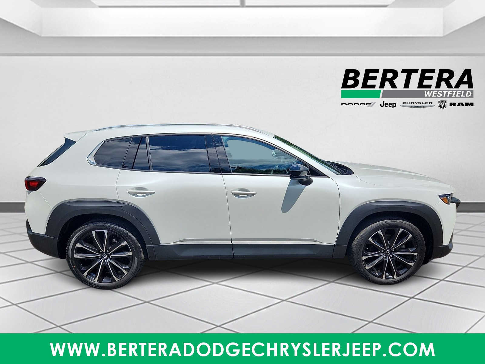 2025 Mazda CX-50 Premium Plus - Photo 7