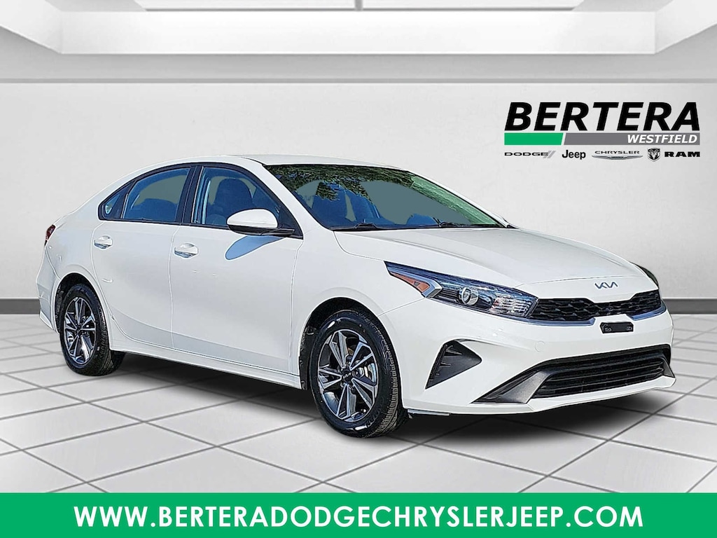 Used 2024 Kia Forte LXS Sedan