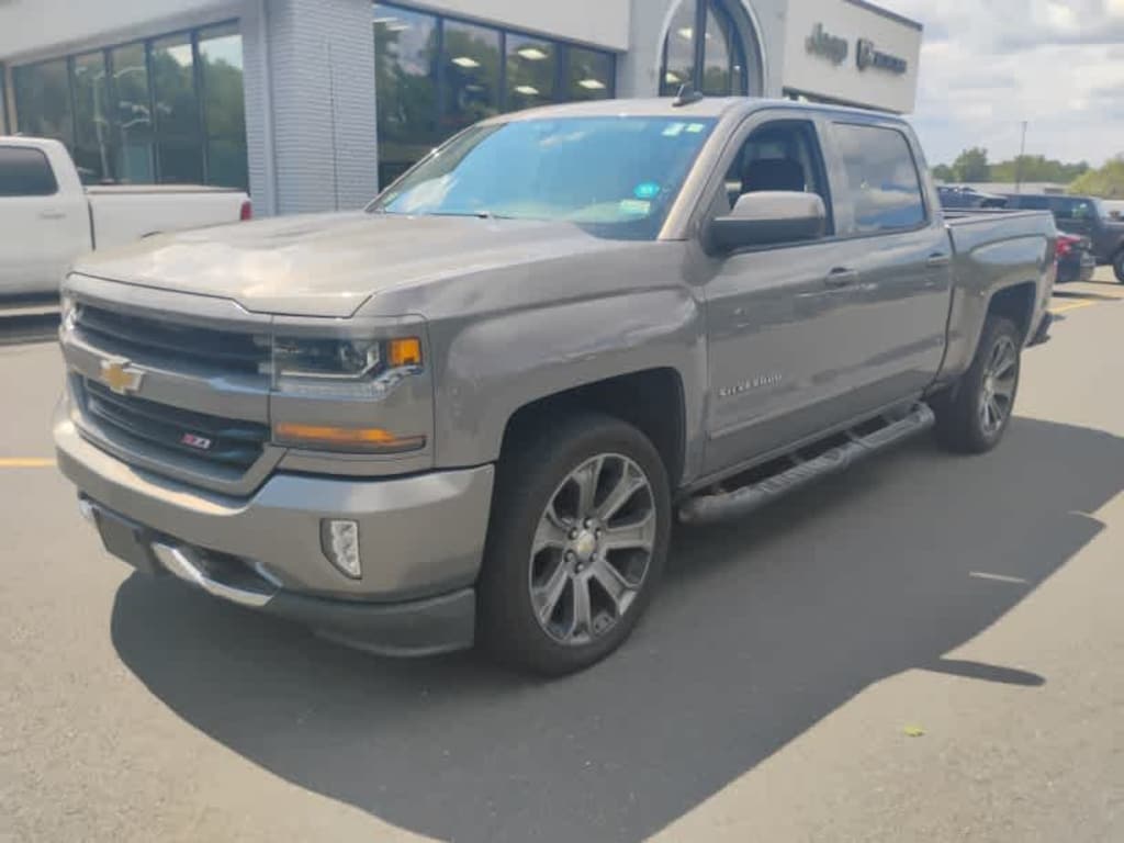 Used 2017 Chevrolet Silverado 1500 LT Truck Crew Cab