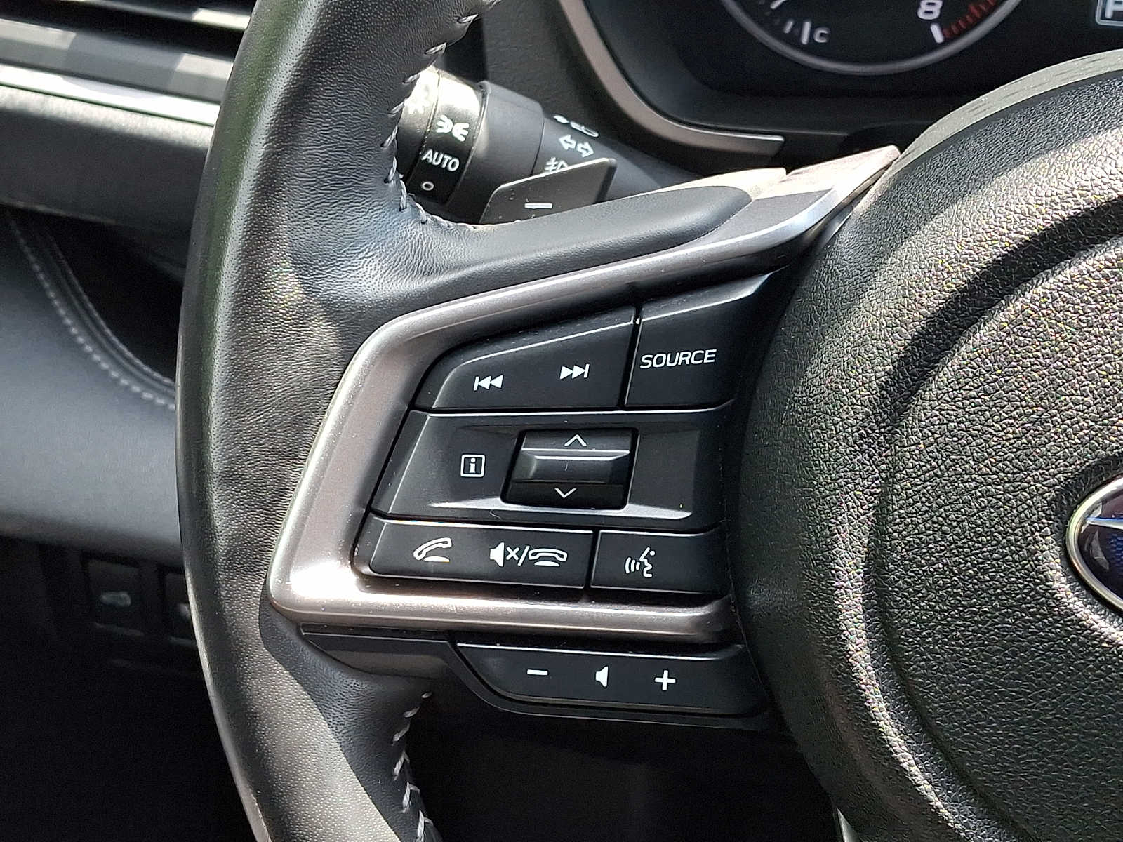 2023 Subaru Ascent Touring - Photo 25