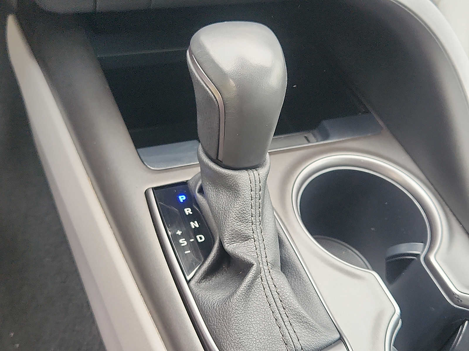 2023 Toyota Camry XSE - Photo 14