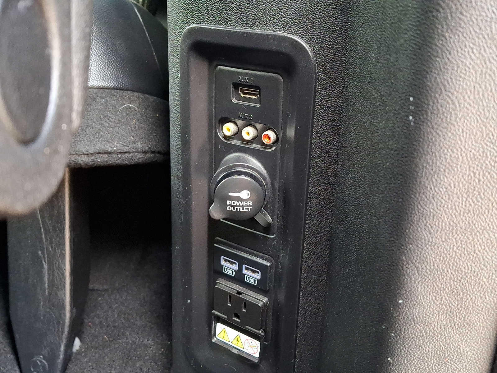 2014 Chrysler Town & Country S - Photo 12