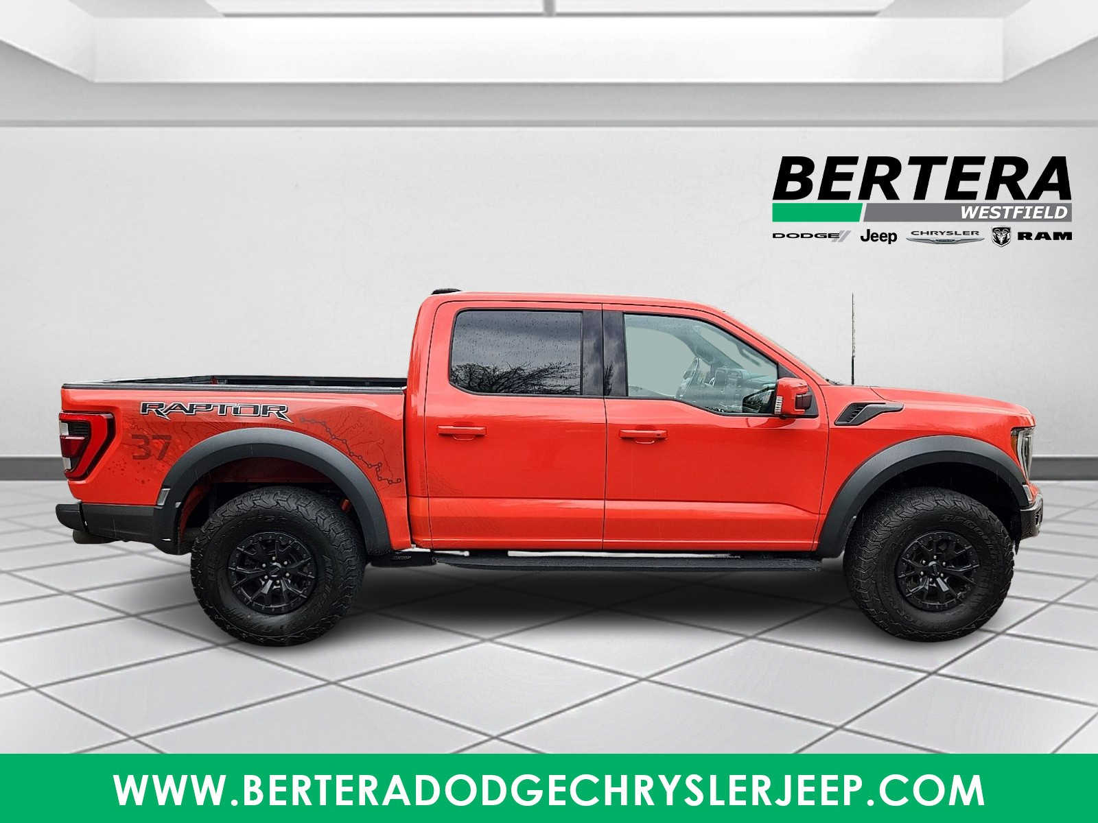 2023 Ford F-150 Raptor - Photo 7