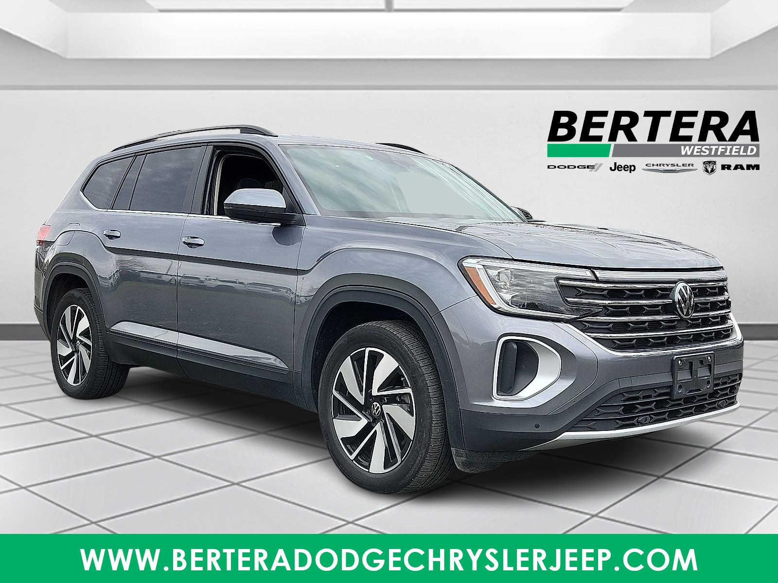 2024 Volkswagen Atlas SE w/Tech's photo