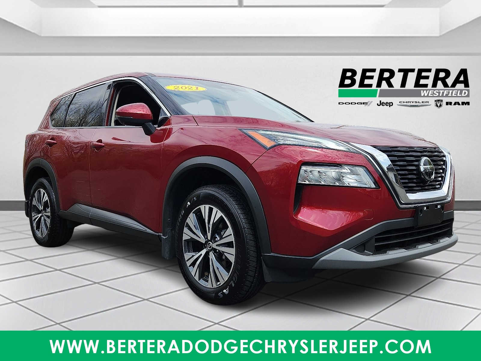 2021 Nissan Rogue SV's photo