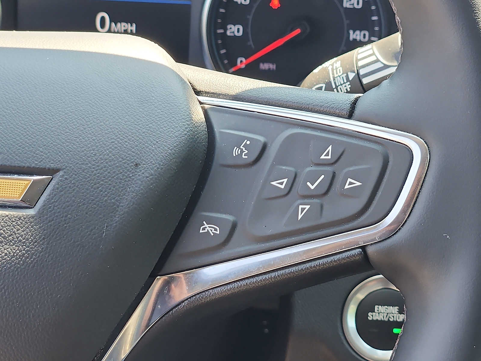 2024 Chevrolet Equinox LT - Photo 21