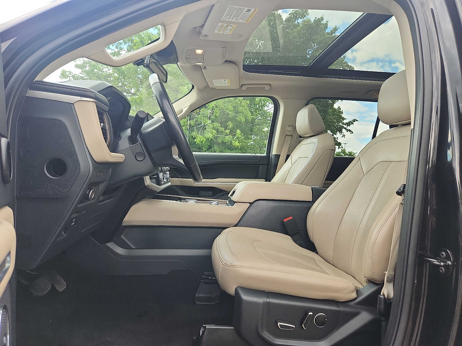 2024 Ford Expedition Limited - Photo 13
