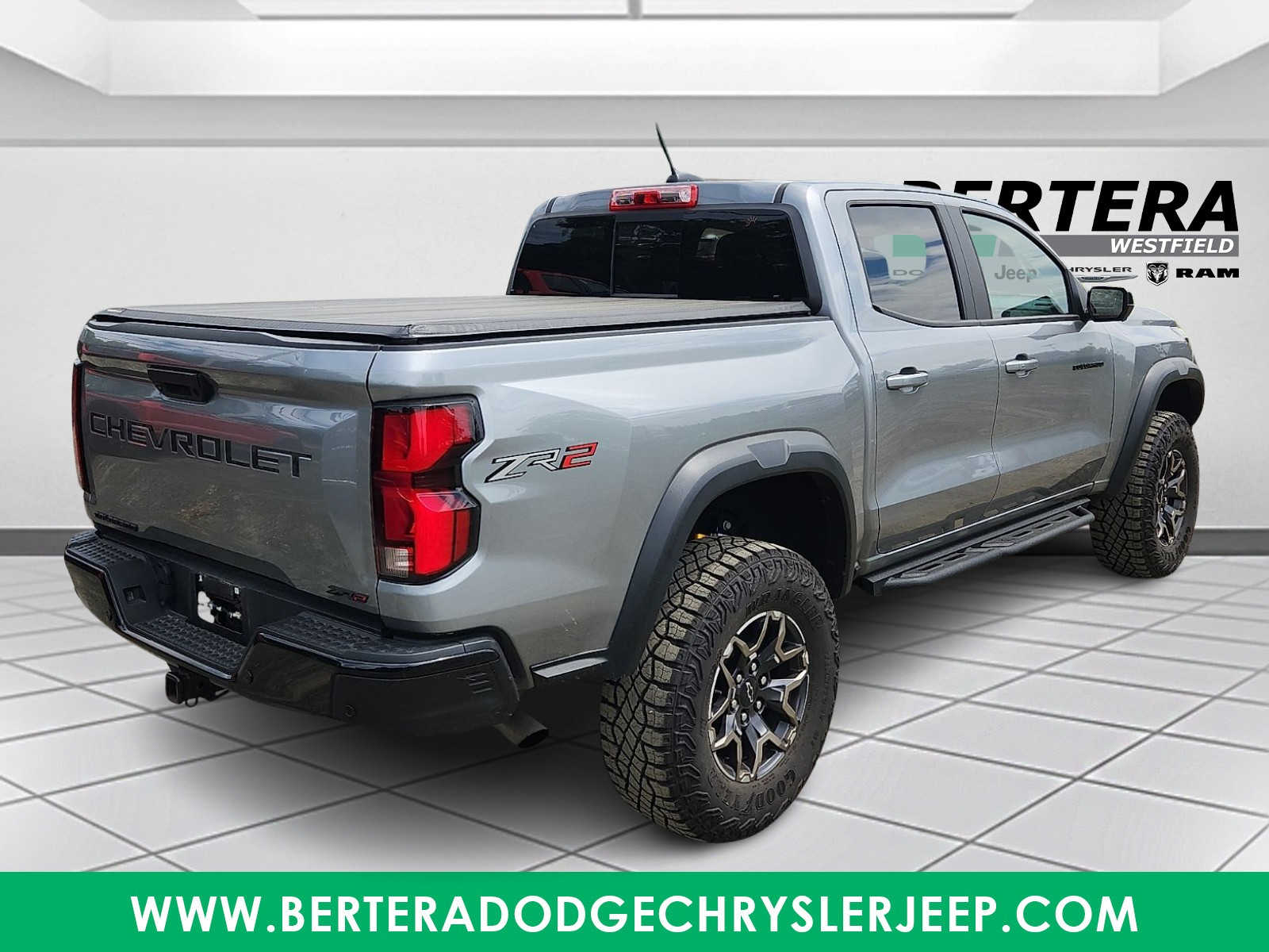 2025 Chevrolet Colorado ZR2 - Photo 6