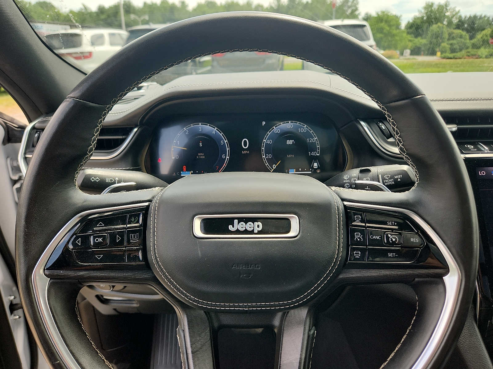 2022 Jeep Grand Cherokee Overland - Photo 19