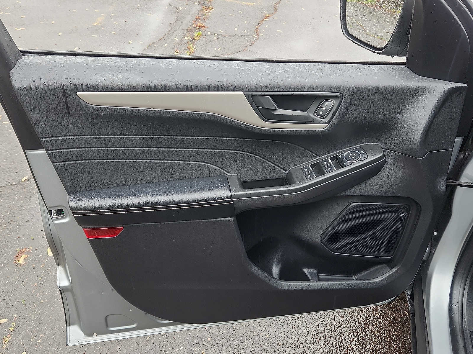 2022 Ford Escape SE - Photo 12