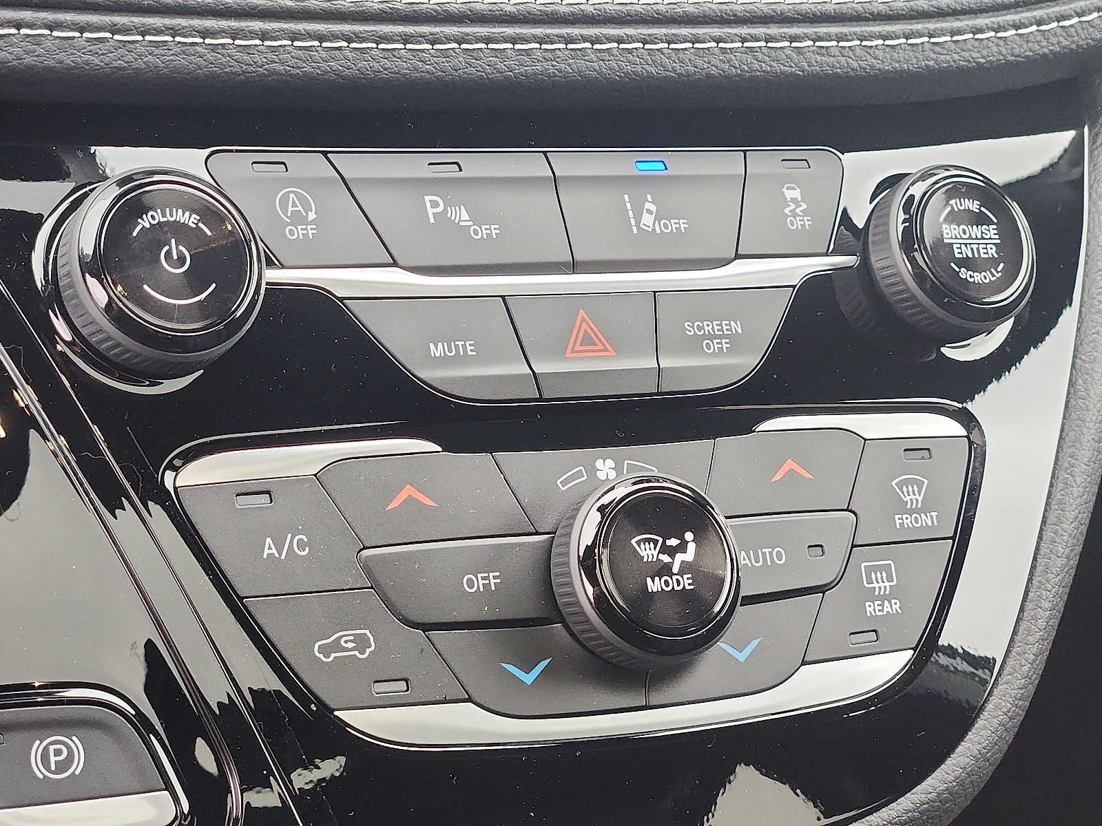 2026 Chrysler Pacifica Select - Photo 12