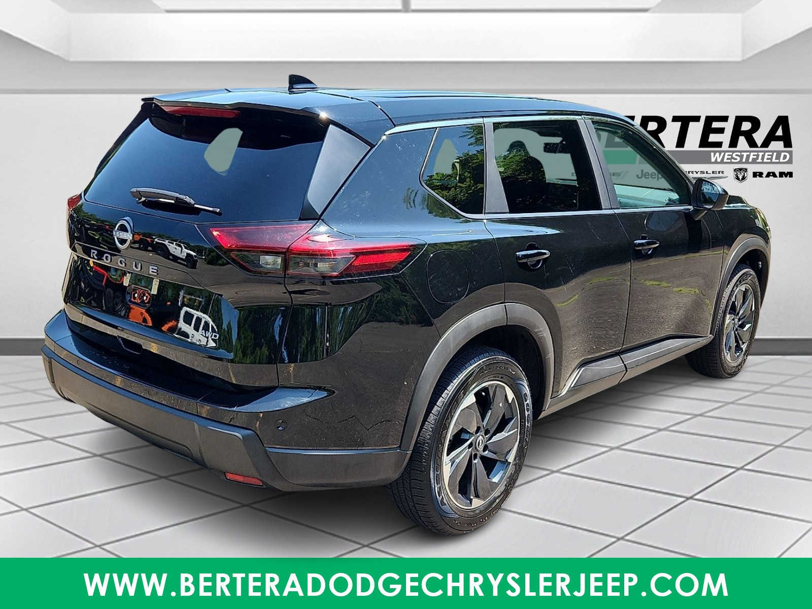 2025 Nissan Rogue SV - Photo 6