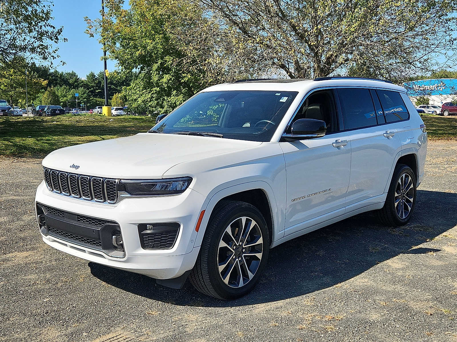 2021 Jeep Grand Cherokee Overland photo 2