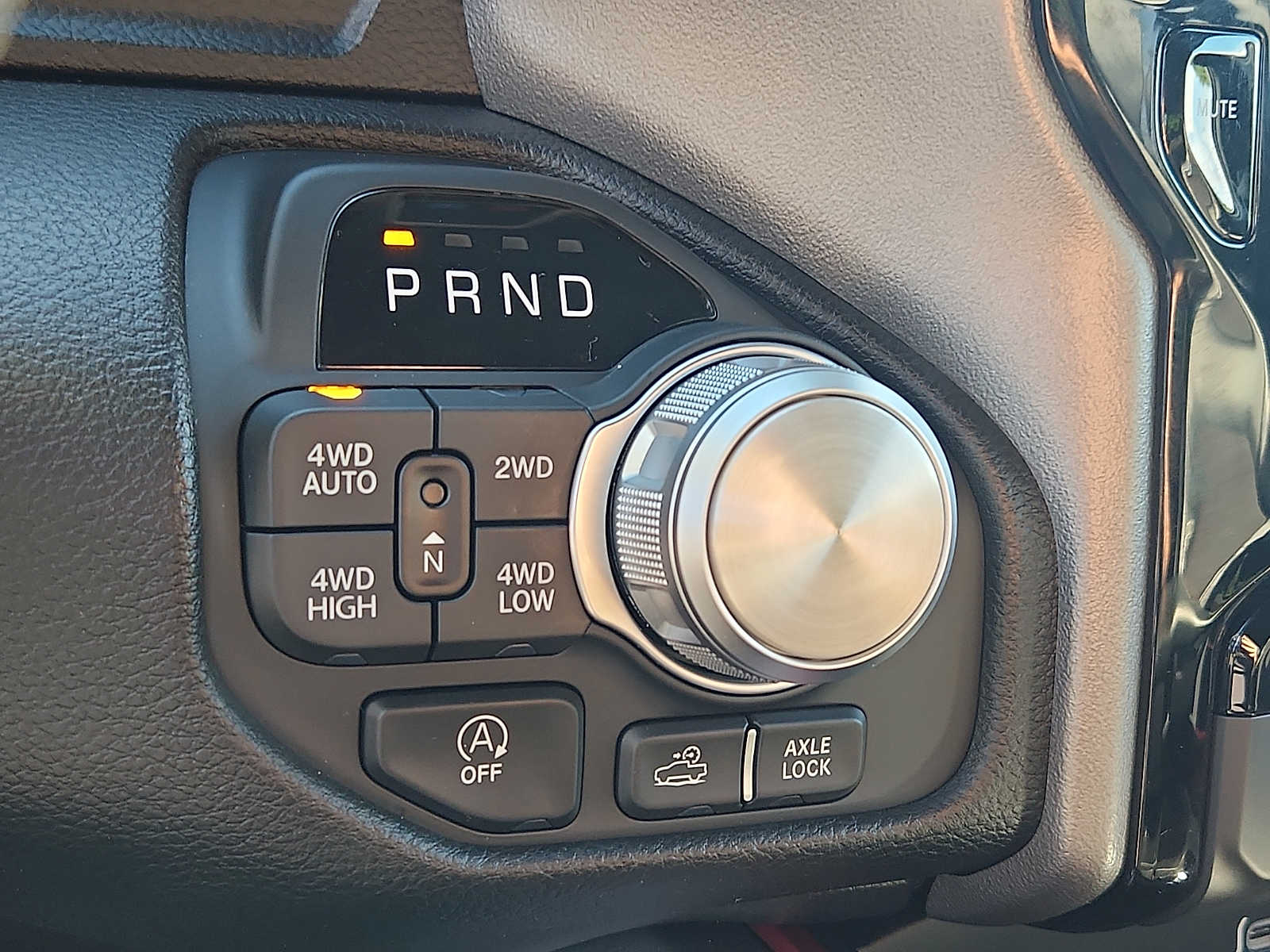 2025 RAM Ram 1500 Pickup Rebel - Photo 14