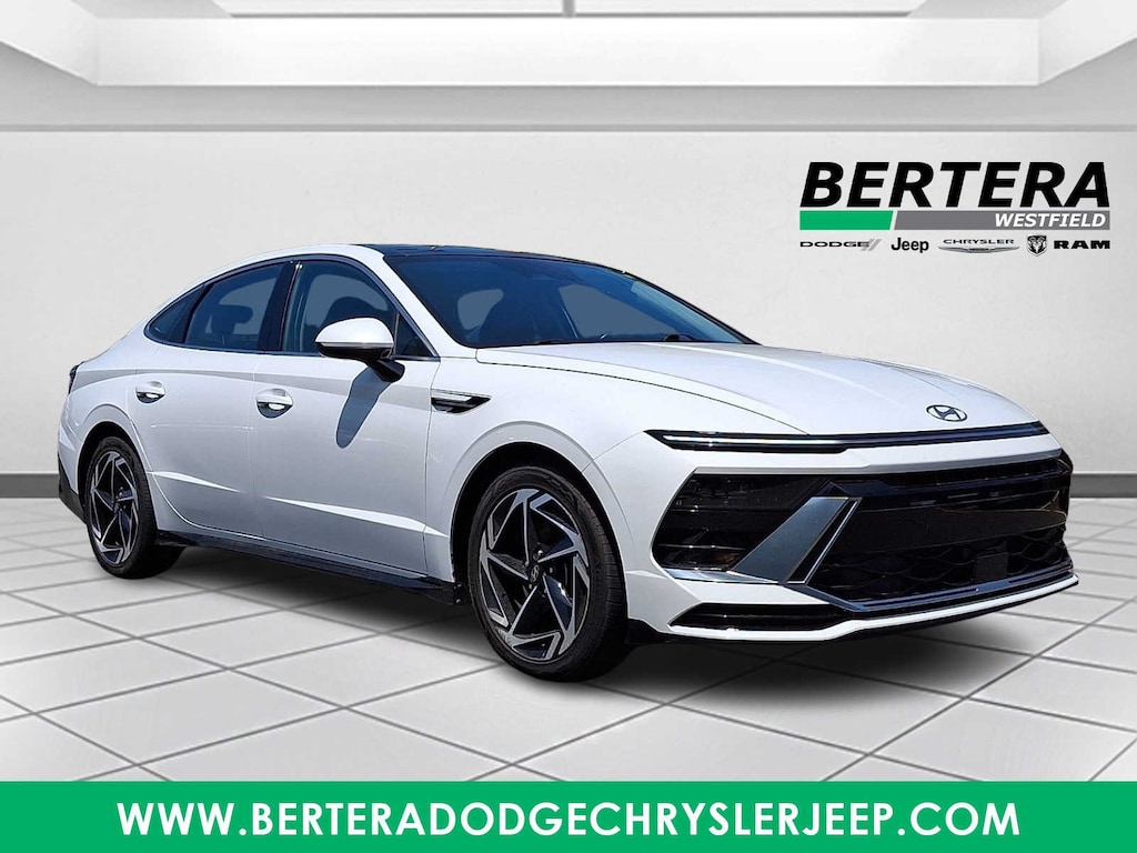 Used 2024 Hyundai Sonata SEL Sedan