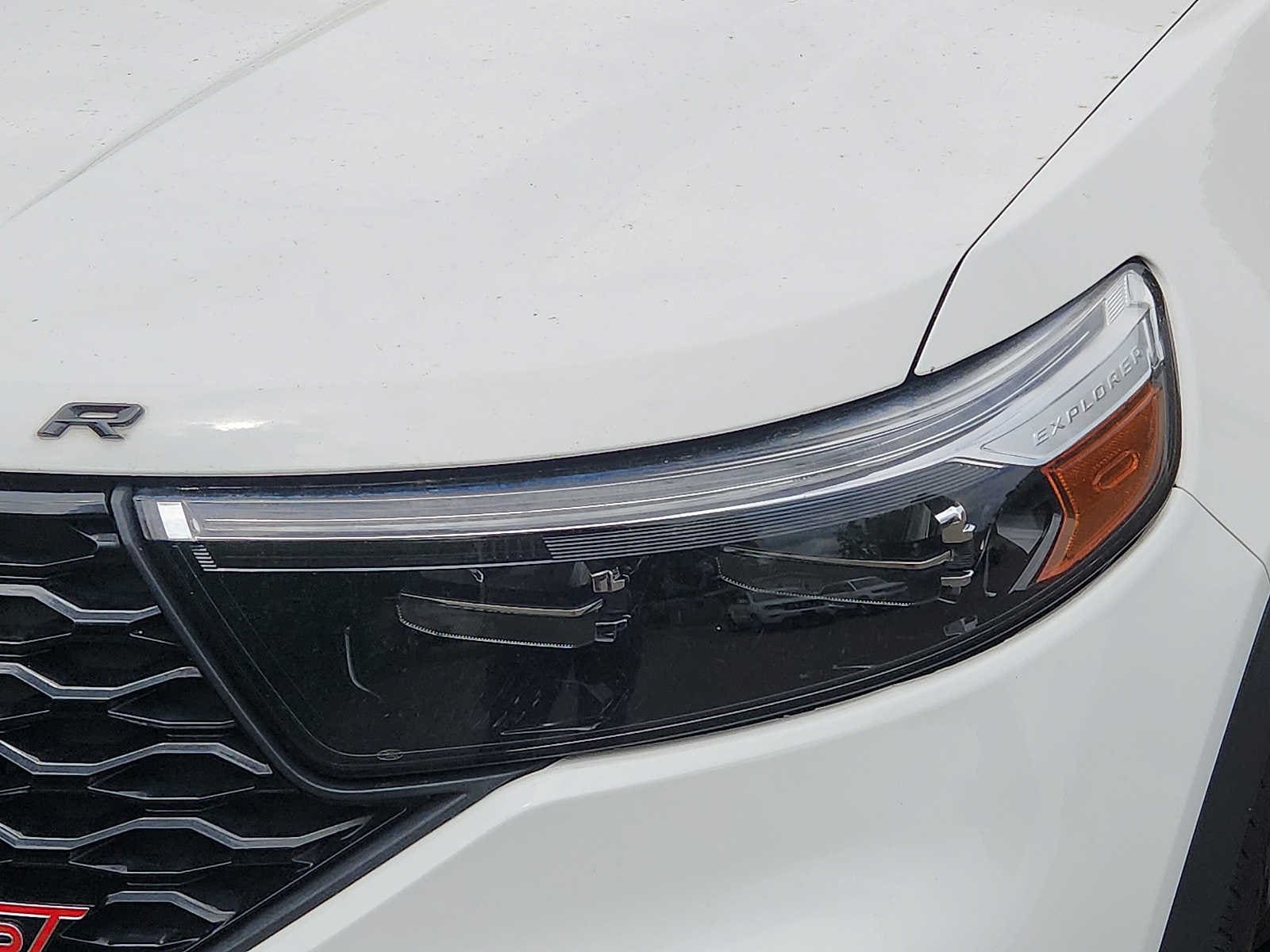 2023 Ford Explorer ST - Photo 9