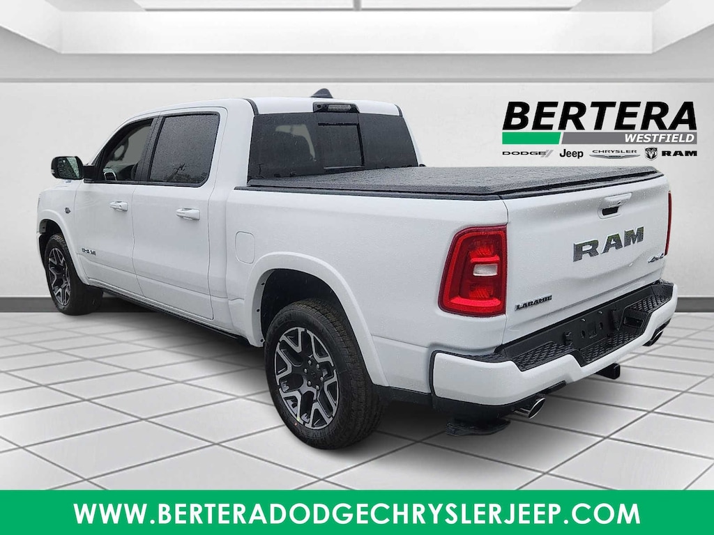 New 2026 Ram 1500 LARAMIE CREW CAB 4X4 5'7 BOX Pickup