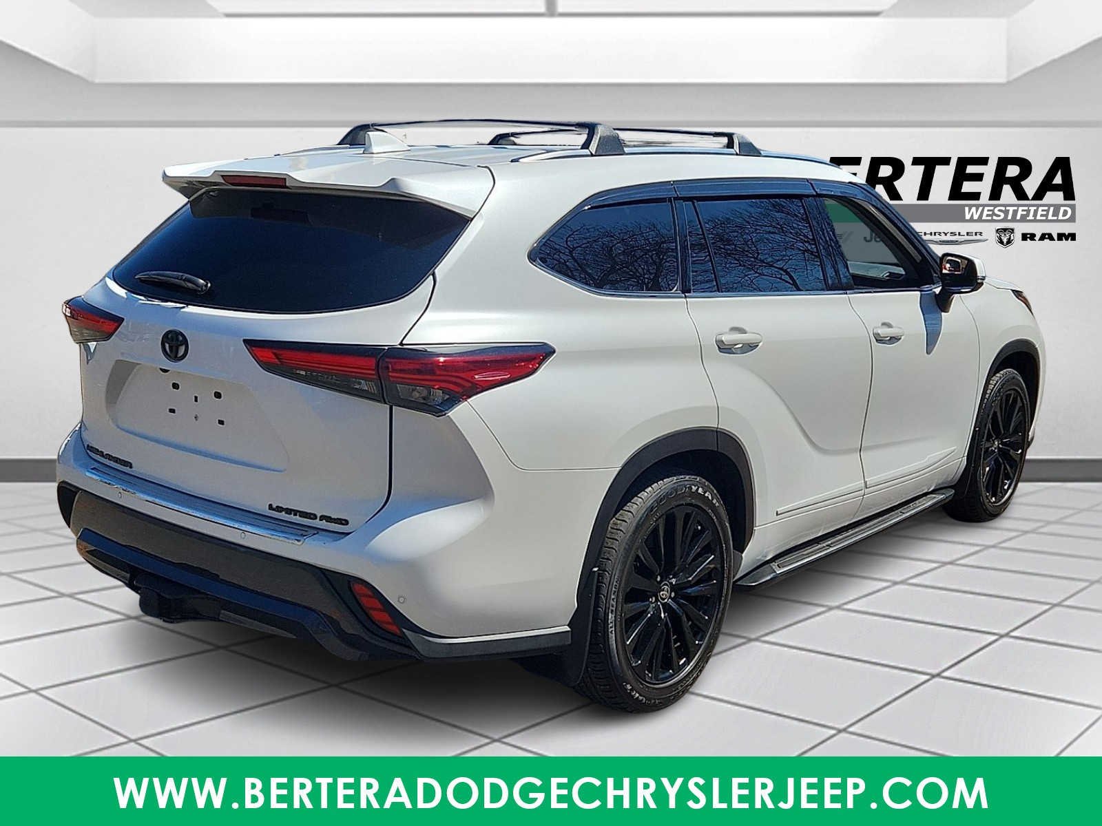 2023 Toyota Highlander Limited - Photo 6