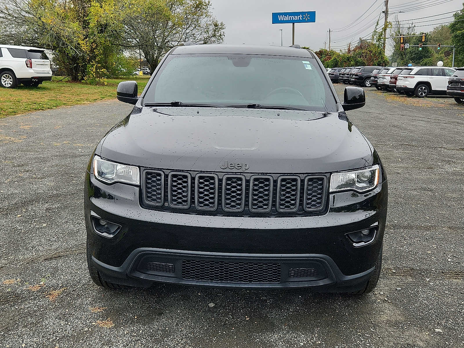 2021 Jeep Grand Cherokee Laredo X photo 2