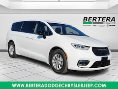 2026 Chrysler Pacifica SELECT Passenger Van