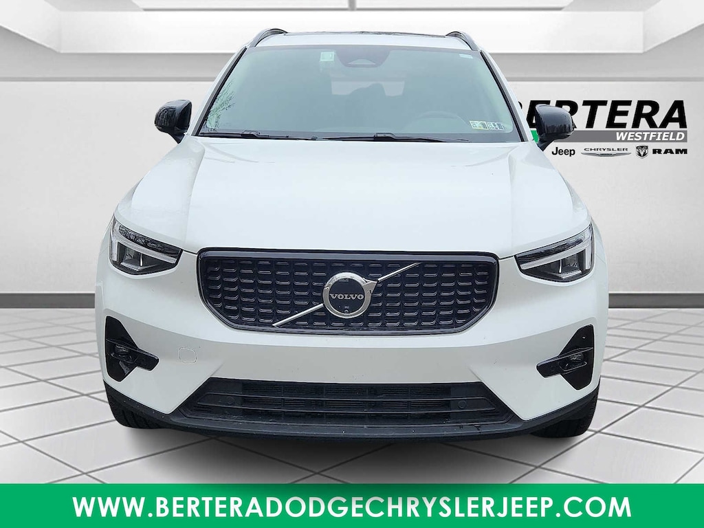 Used 2025 Volvo XC40 Plus Dark Theme SUV