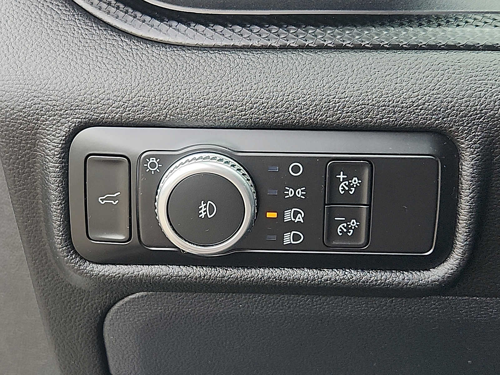 2023 Ford Explorer ST - Photo 26