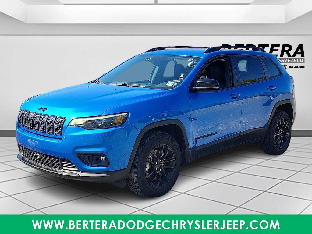 Certified 2023 Jeep Cherokee Altitude Lux SUV
