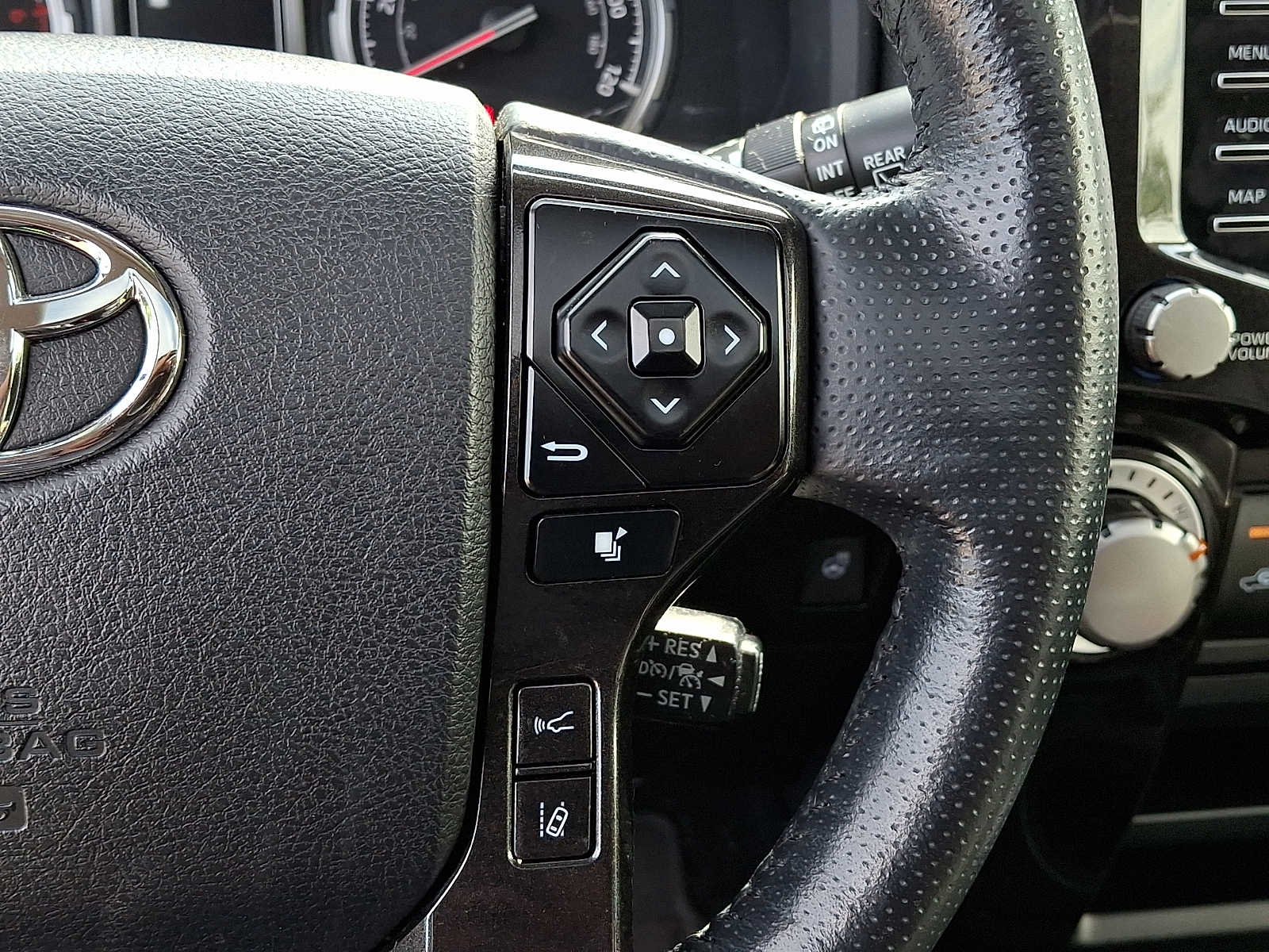 2023 Toyota 4Runner TRD Off-Road Premium - Photo 24