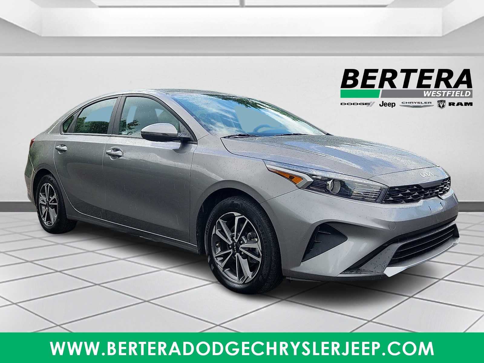 2023 Kia Forte LXS AT's photo