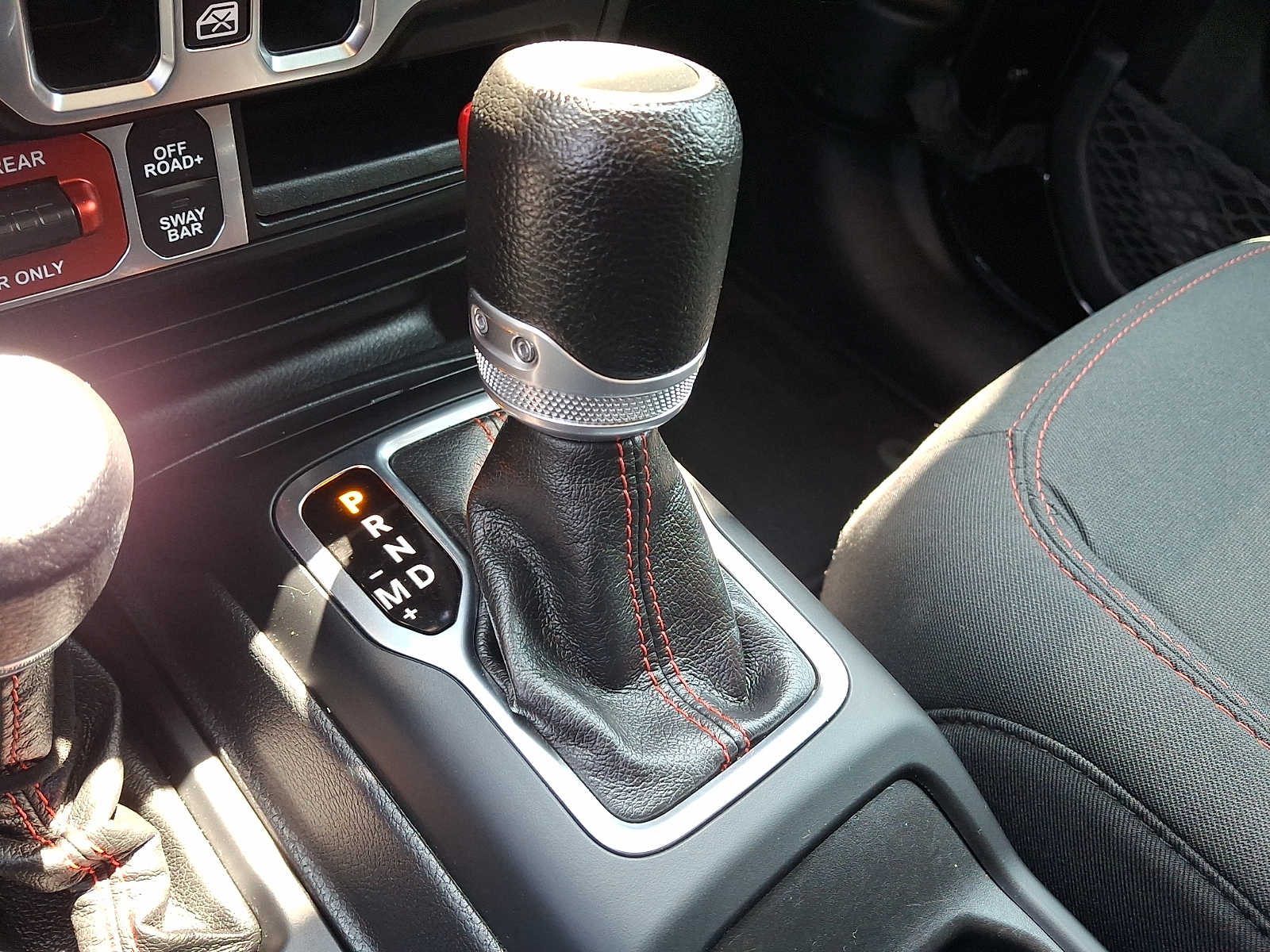 2021 Jeep Gladiator Rubicon - Photo 15