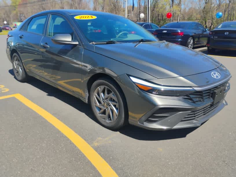 Used 2024 Hyundai Elantra SEL with VIN KMHLM4DG6RU717830 for sale in Westfield, MA