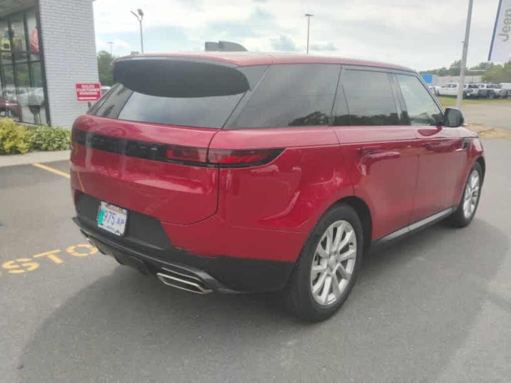 Used 2025 Land Rover Range Rover Sport SE SUV
