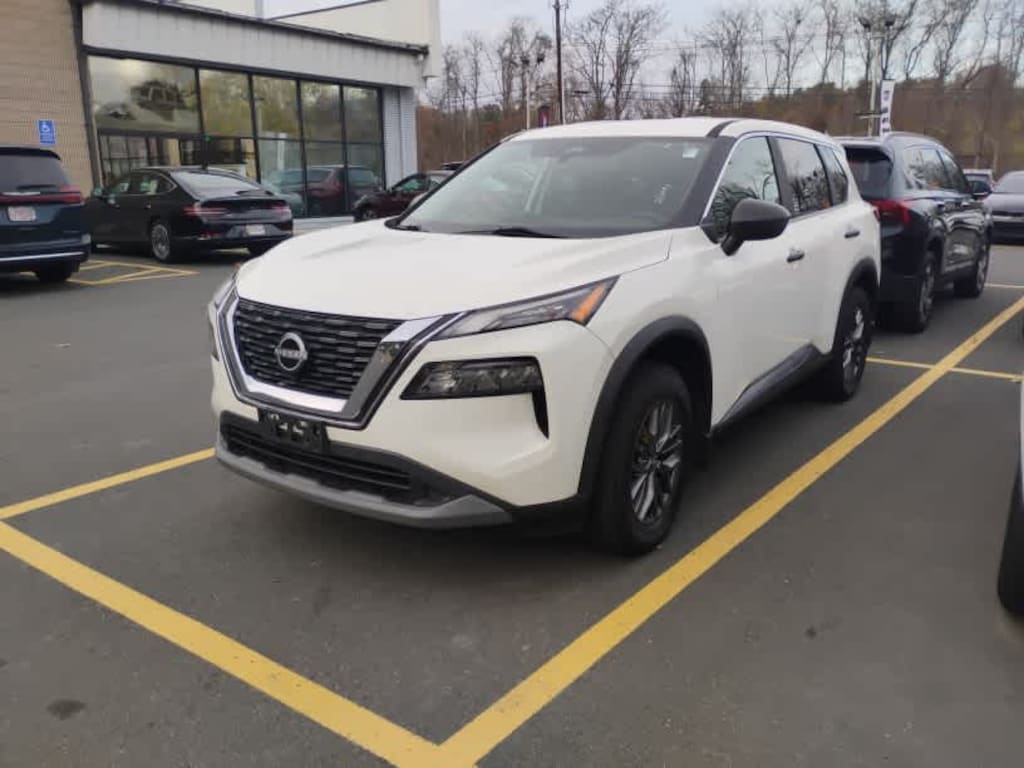 Used 2023 Nissan Rogue S SUV
