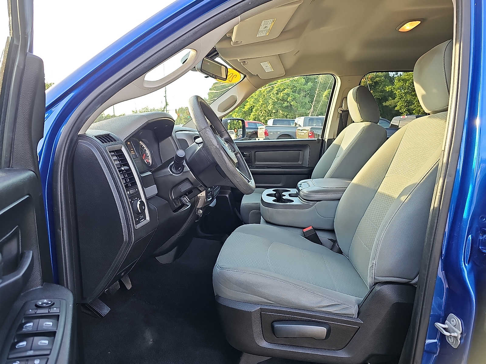 2019 RAM Ram 1500 Classic Express - Photo 13