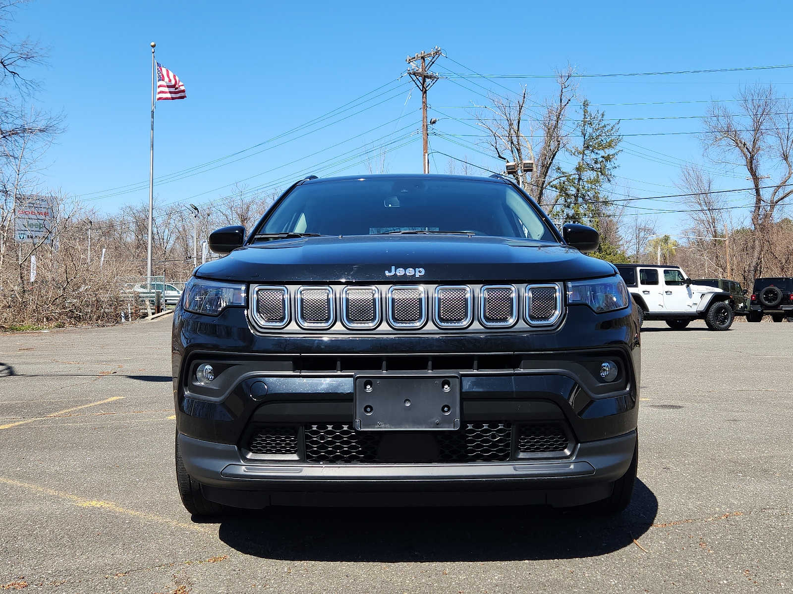 2022 Jeep Compass Latitude photo 2