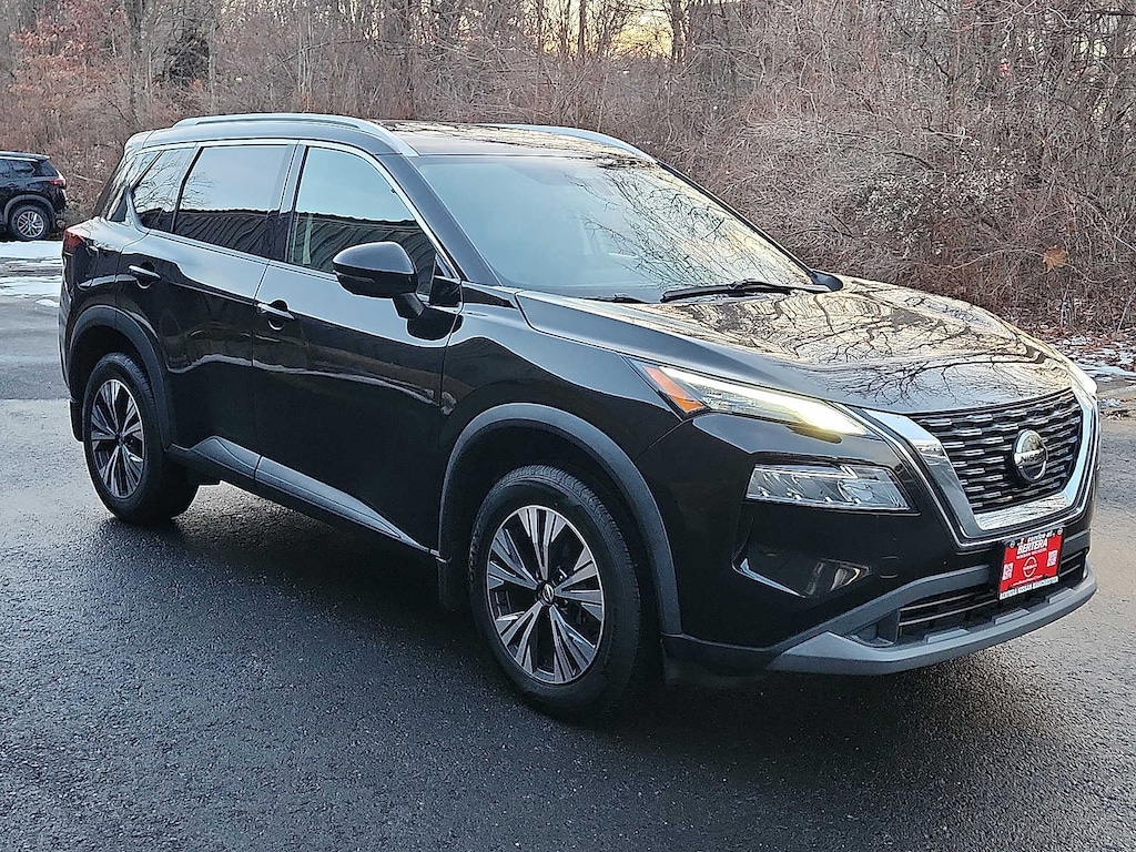 Used 2021 Nissan Rogue SV SUV