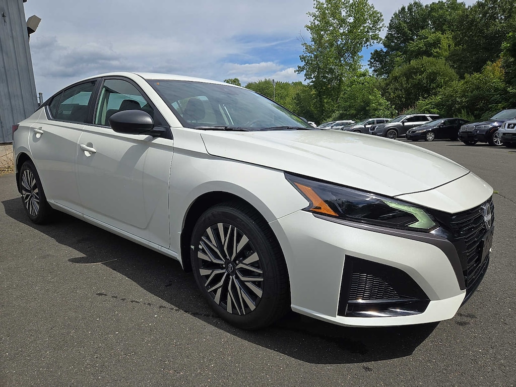New 2026 Nissan Altima SV Sedan