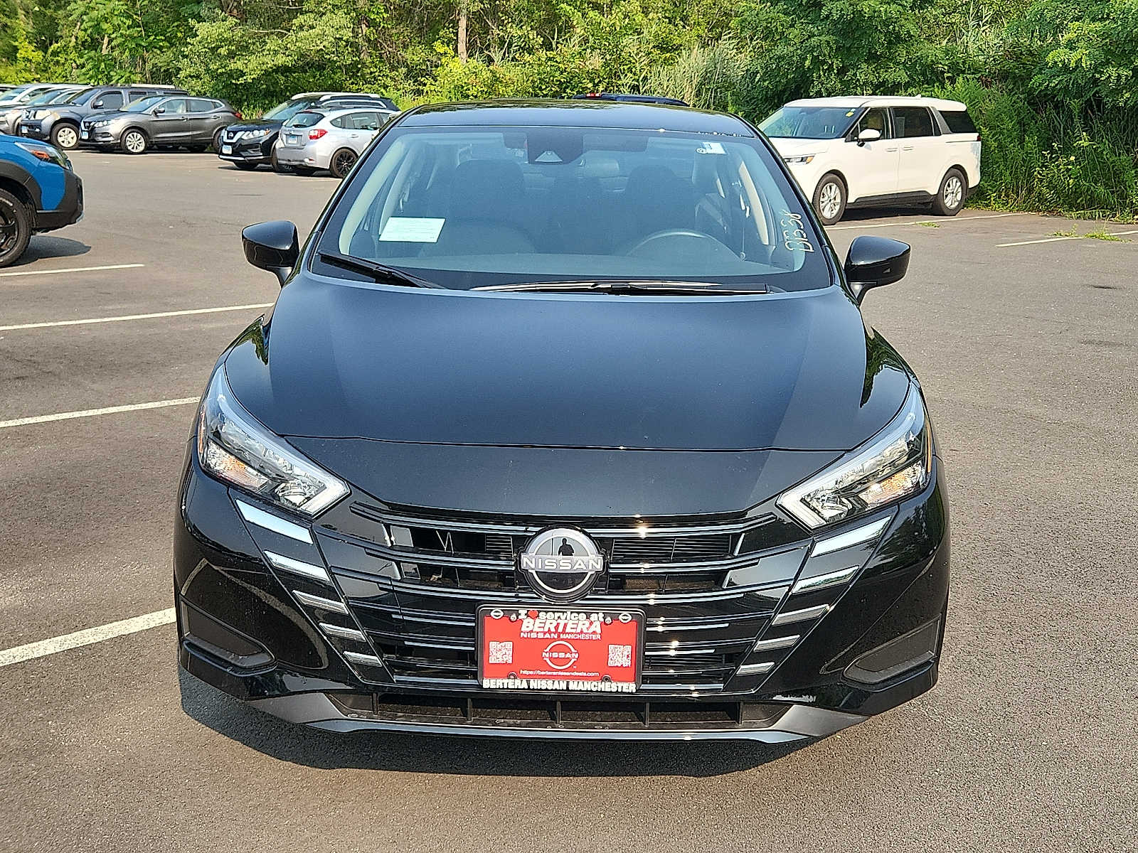2025 Nissan Versa 1.6 SV photo 2