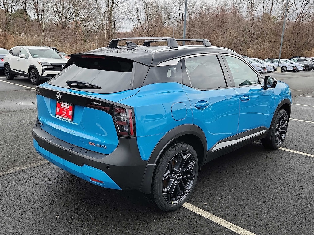 New 2026 Nissan Kicks SR SUV