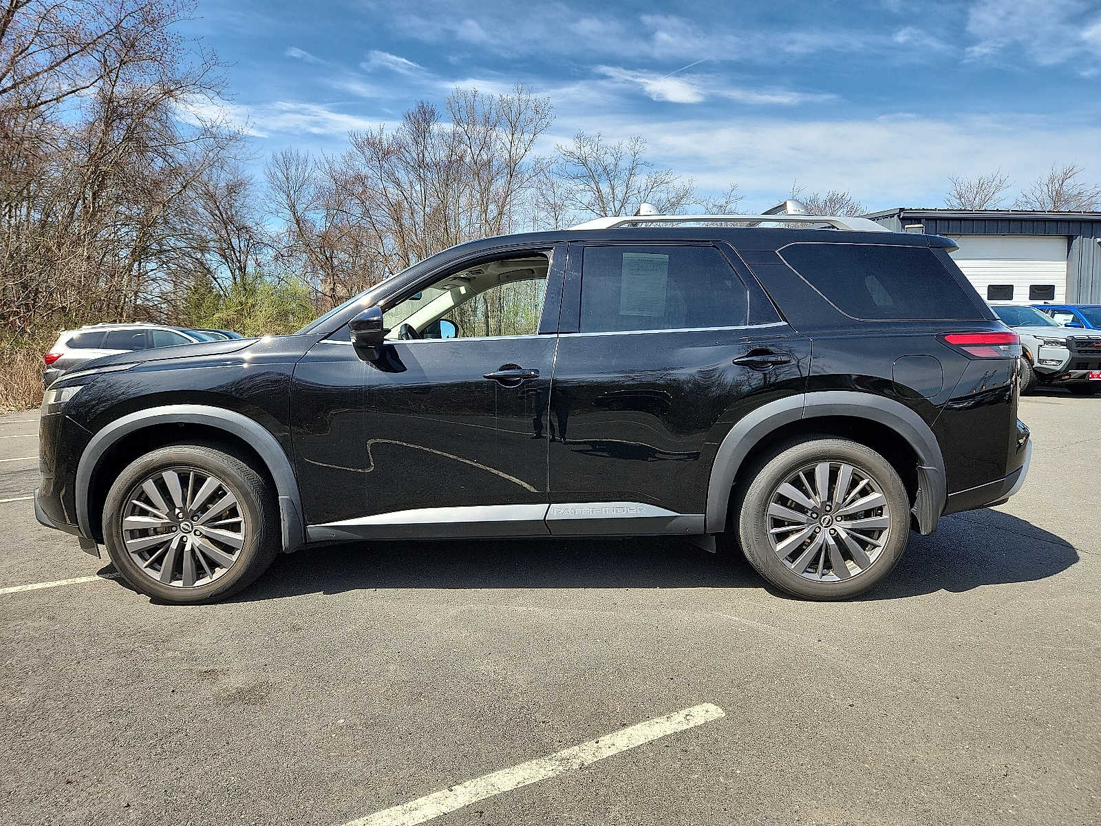 2022 Nissan Pathfinder SL - Photo 7