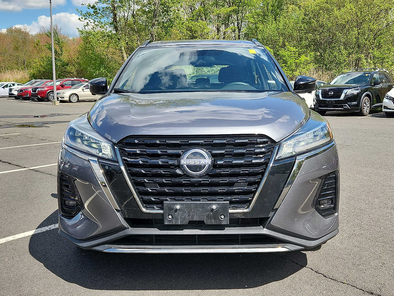 Used 2024 Nissan Kicks SR with VIN 3N1CP5DV8RL488824 for sale in Manchester, CT