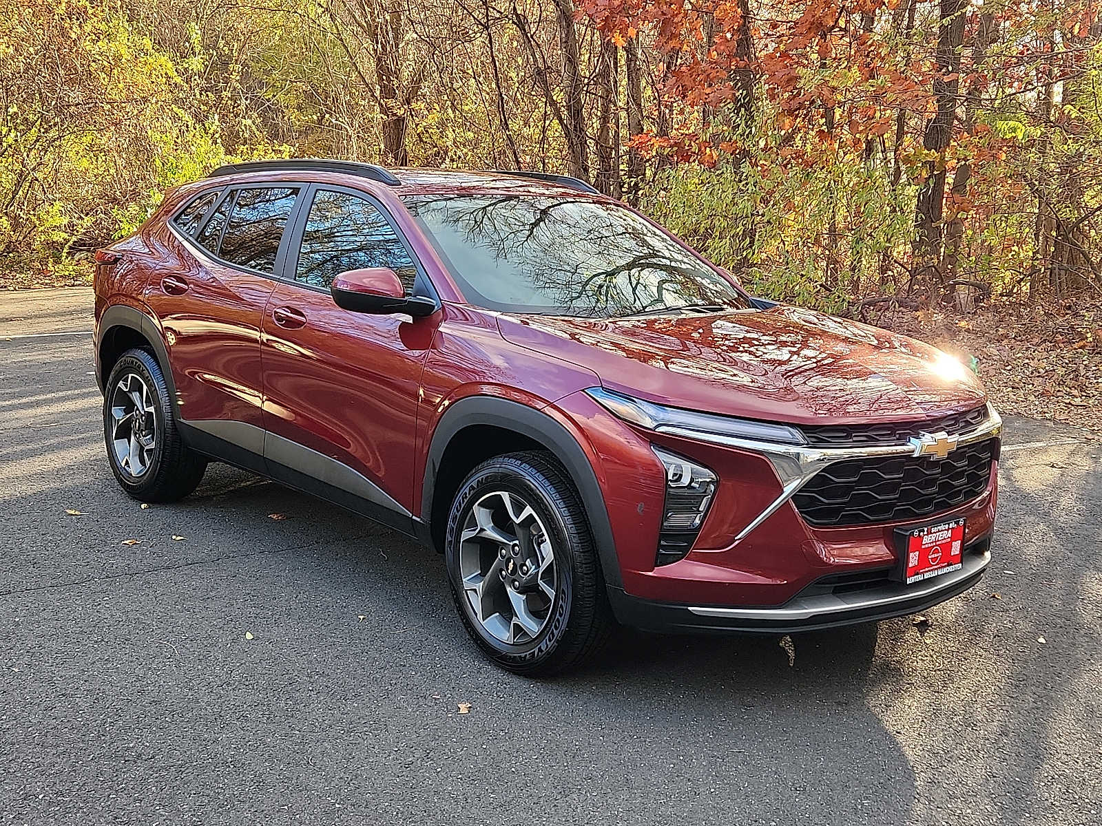 2024 Chevrolet Trax LT photo 2