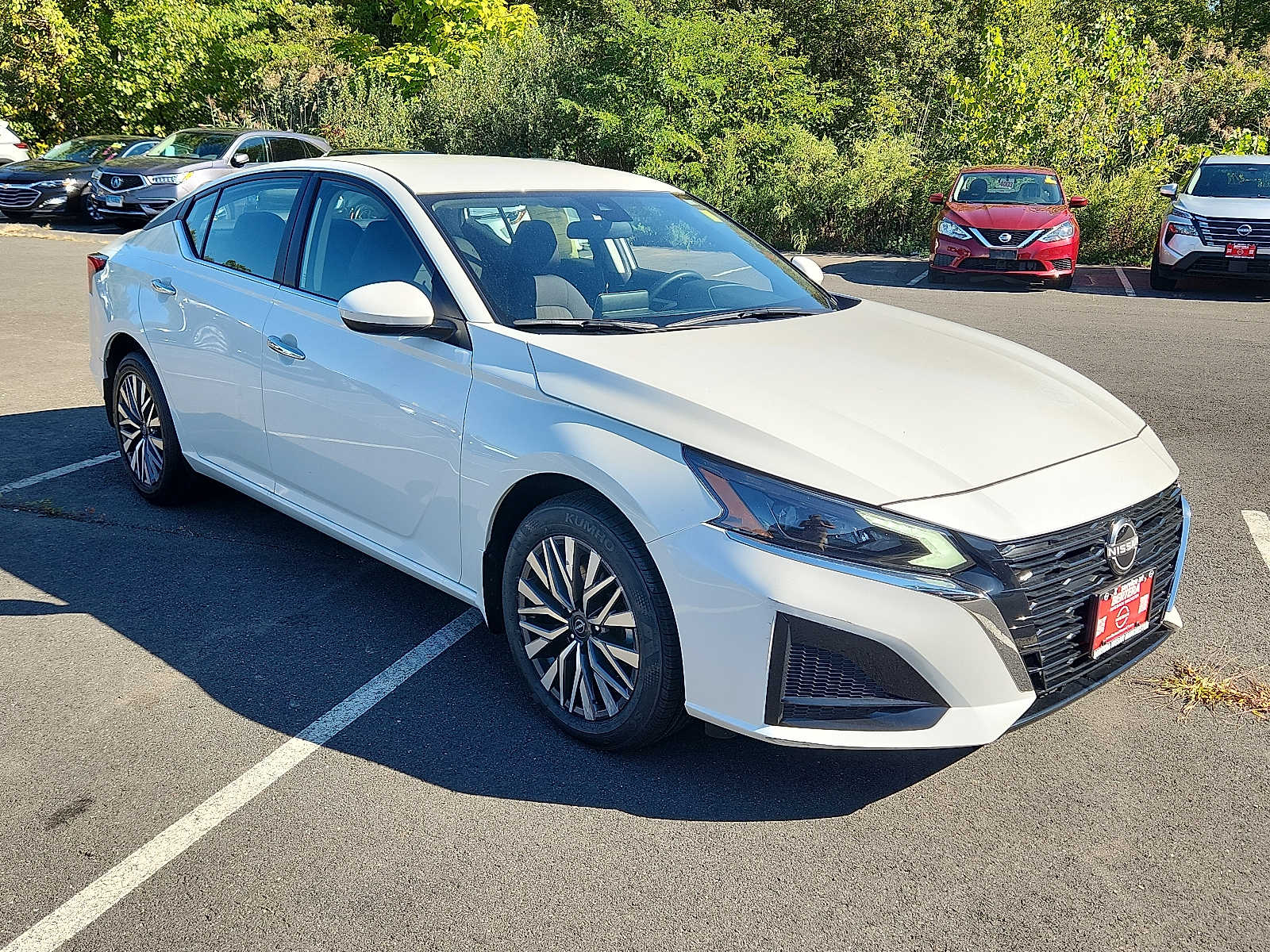 2023 Nissan Altima 2.5 SV photo 2