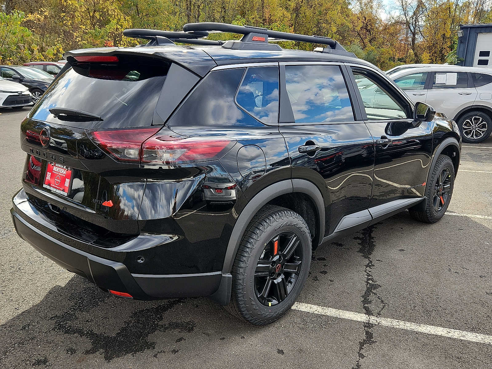 2026 Nissan Rogue SV photo 4