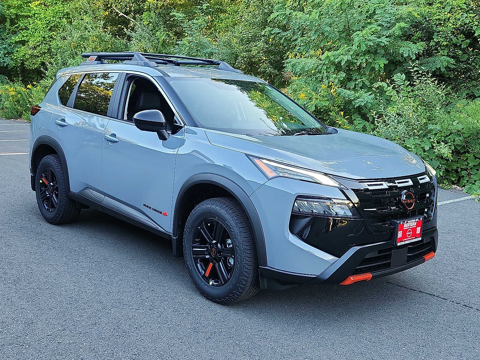 2026 Nissan Rogue SV photo 3