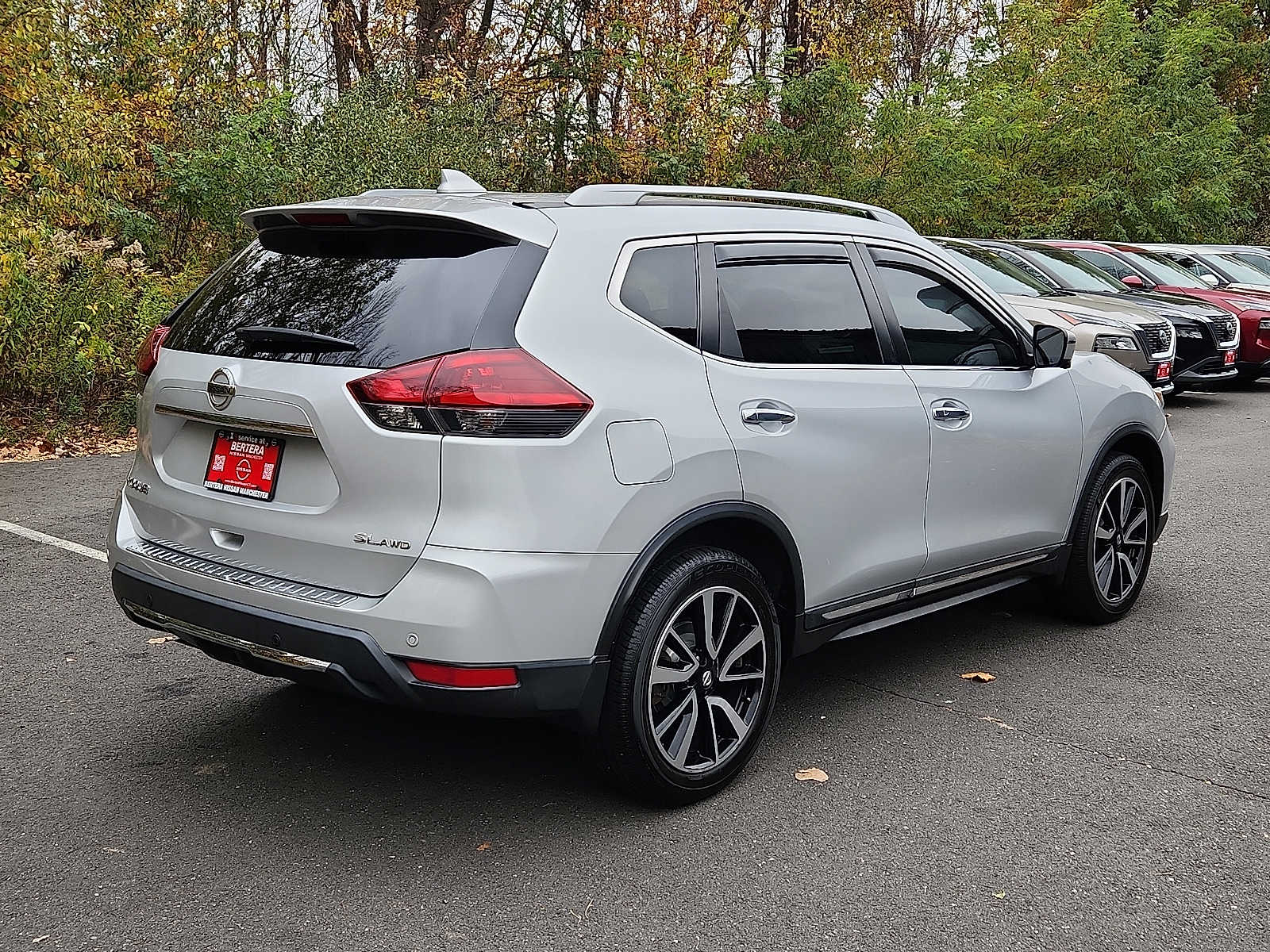 2020 Nissan Rogue SL photo 3