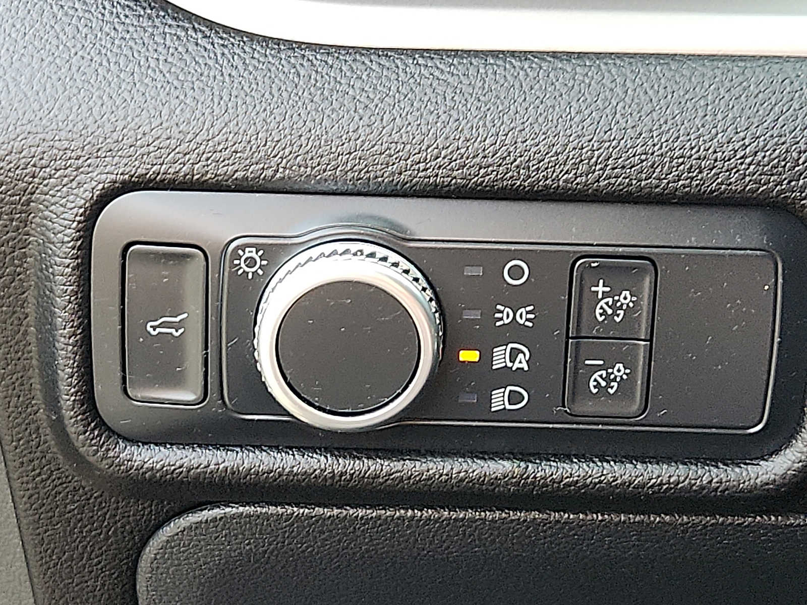 2022 Ford Explorer XLT - Photo 26